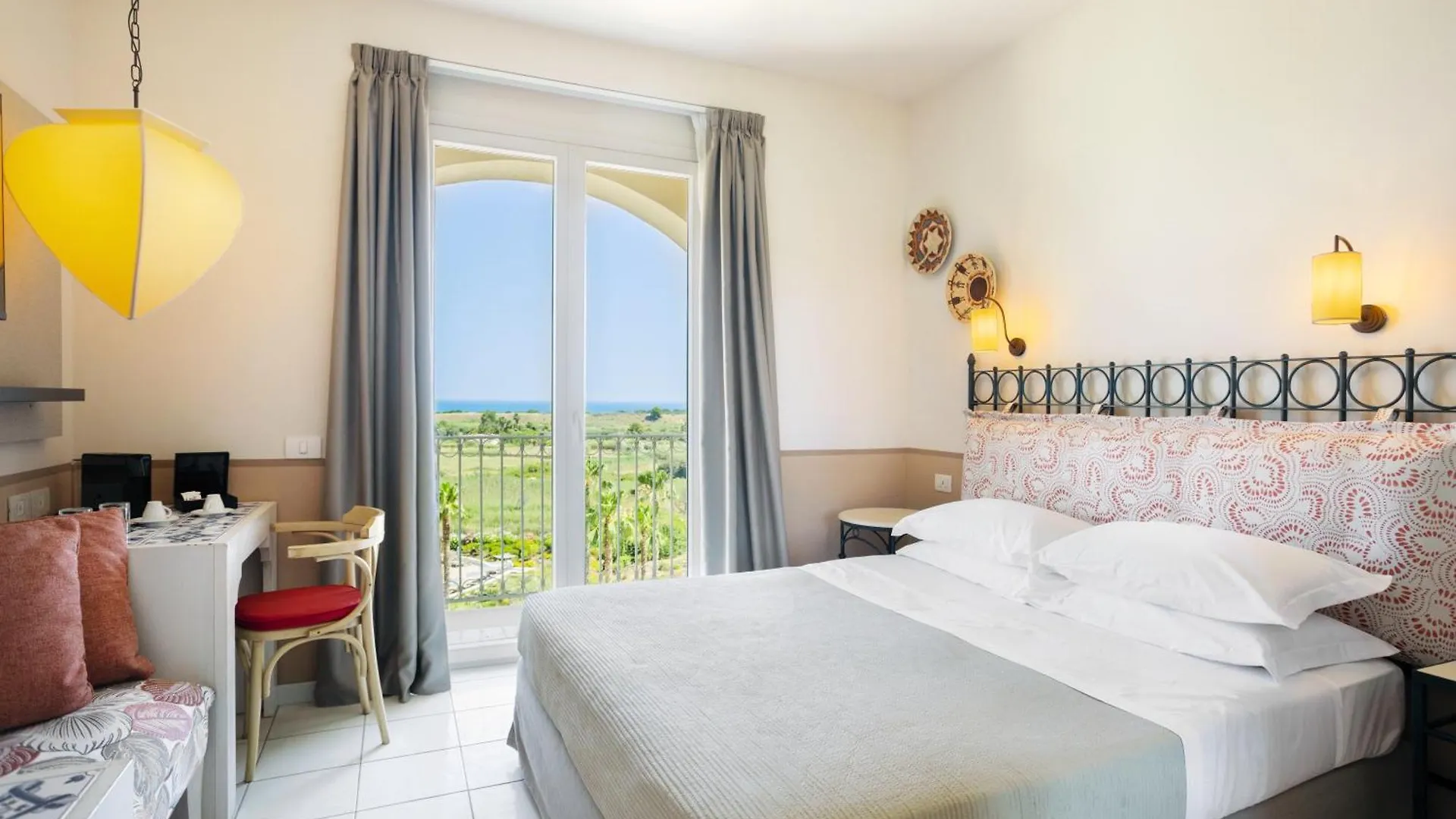 Costanza Resort Marinella di Selinunte 4*,